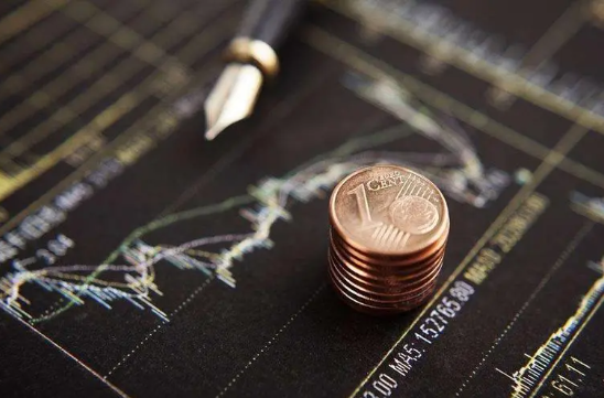 MetaTrader 4软件智能交易实战：MACD策略的极简实现指南